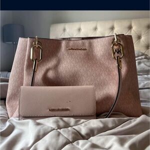 Michael Kors Blush Shoulder Bag and Wallet